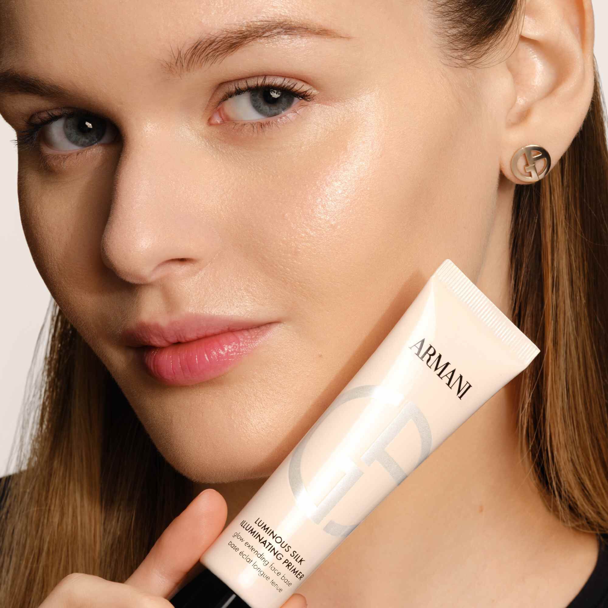 LUMINOUS SILK ILLUMINATING PRIMER - 32ML