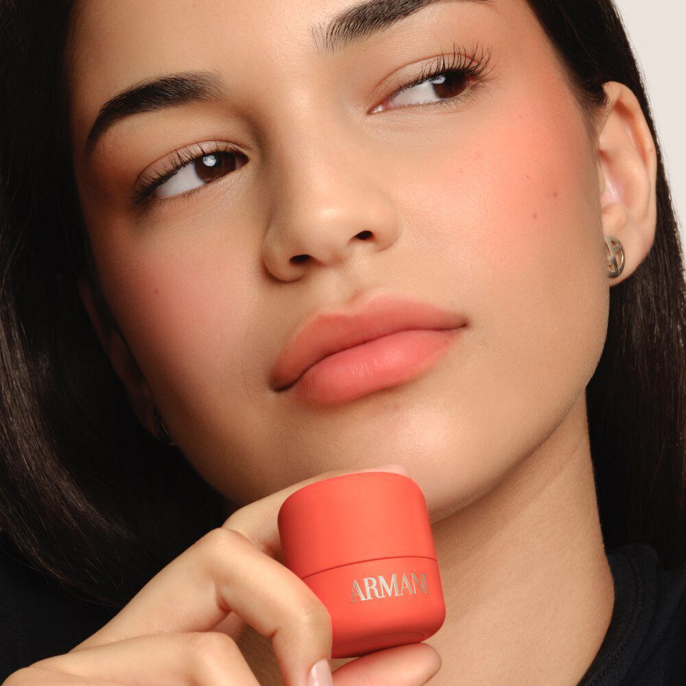 ARMANI Beauty Dolci Blush roze wangtint resulteert in verschillende intensiteiten